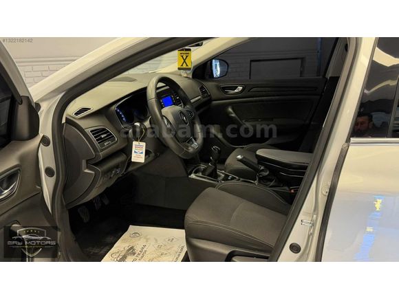 2017 RENAULT MEGANE 1.6 BENZİN LPG MANUEL DEĞİŞENSİZ 122KM