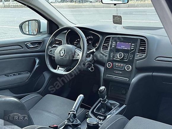 2019 RENAULT MEGANE 1.6 JOY MANUEL 113.000 KM DE HATASIZ