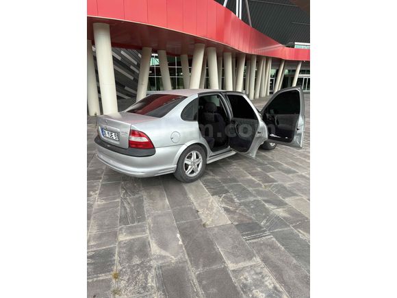 Sahibinden Opel Vectra 2.0 GLS 1997 Model 