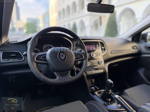 HATASIZ BOYASIZ ~ 52.000 KM ~ 2019 ÇIKIŞLI ~ EKSPERTİZ GARANTİLİ