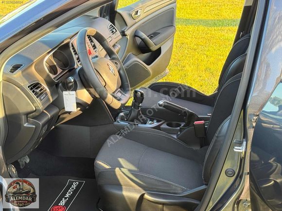 ALEMDAR OTOMOTİV'den MEGANE 1.6 BENZİN 98 BİN KM