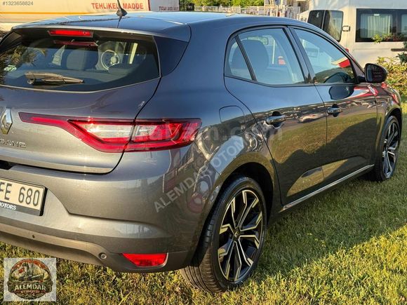 ALEMDAR OTOMOTİV'den MEGANE 1.6 BENZİN 98 BİN KM