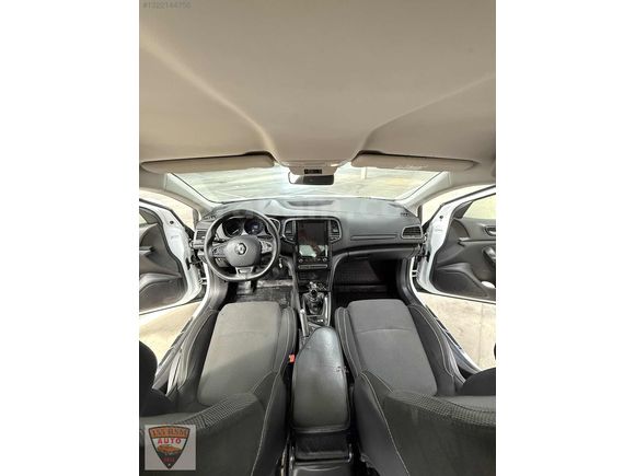 2017 MODEL MEGANE 4 1.6 JOY TESLA EKRAN DEĞİŞENSİZ VE BOYASIZ