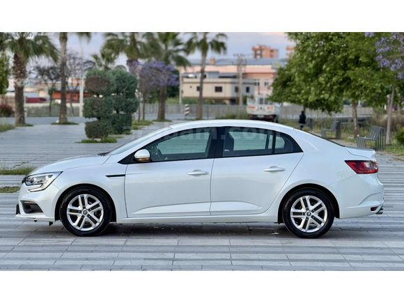 MTD AUTO 'DAN SEDEFLİ BEYAZ MEGANE 4 BENZİN&LPG