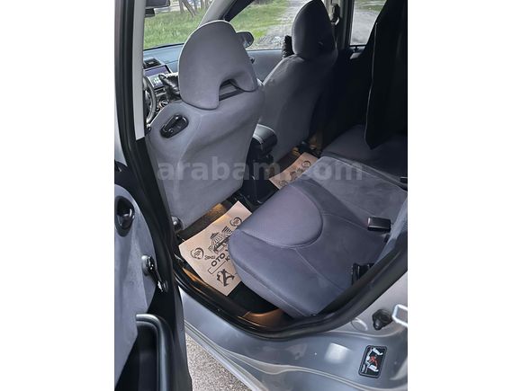 Sahibinden Honda Jazz 1.4 ES 2005 Model 