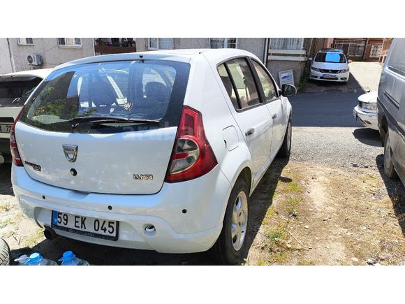 İlk sahibinden Dacia Sandero 1.4 Laureate 2010 Model Tekirdağ