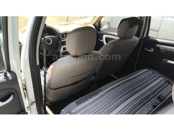 İlk sahibinden Dacia Sandero 1.4 Laureate 2010 Model Tekirdağ