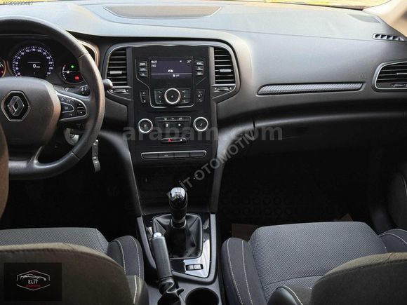 ELİT OTOMOTİVDEN HATASIZ BOYASIZ MEGAN 4