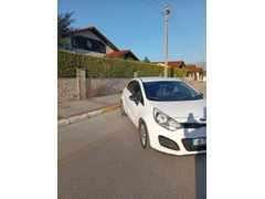 Sahibinden Kia Rio 1.4 CVVT Fancy 2014 Model
