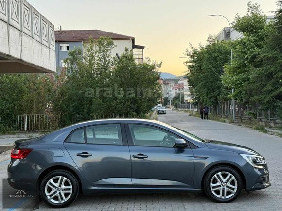YEŞİLMOTORSDAN MEGAN4 KM 54 BİNDE