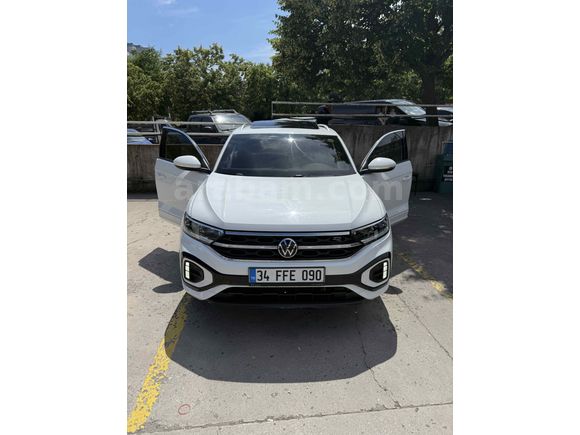 Avukattan T-Roc 1.5 TSI R-Line 2022 Model 