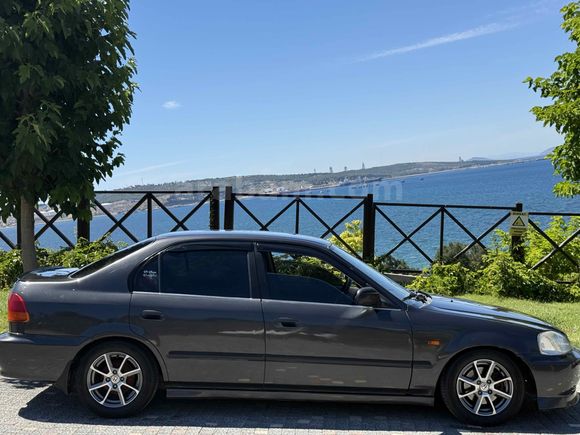 Sahibinden Honda Civic 1.6 i ES 2000 Model 