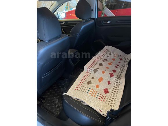 Sahibinden Renault Megane 1.5 Blue DCI Touch 2020 Model 
