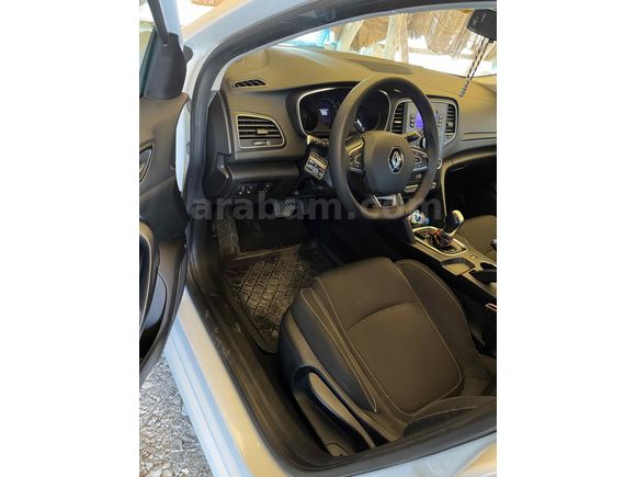 Sahibinden Renault Megane 1.5 Blue DCI Touch 2020 Model 