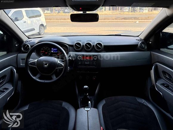 İLK SAHİBİNDEN HATASIZ BOYASIZ EXTRALI DUSTER 32 BİN KM