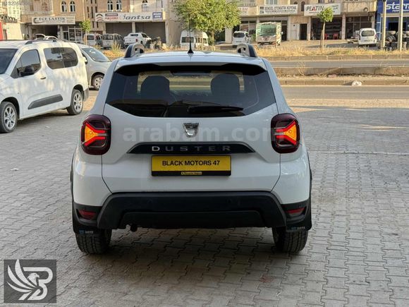 İLK SAHİBİNDEN HATASIZ BOYASIZ EXTRALI DUSTER 32 BİN KM