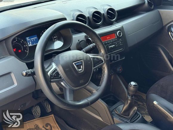 İLK SAHİBİNDEN HATASIZ BOYASIZ EXTRALI DUSTER 32 BİN KM