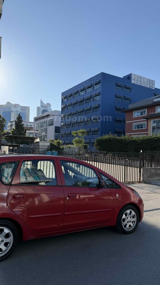 Sahibinden Mitsubishi Colt 1.3 Instyle 2006 Model İstanbul 180.000 km Kırmızı 3