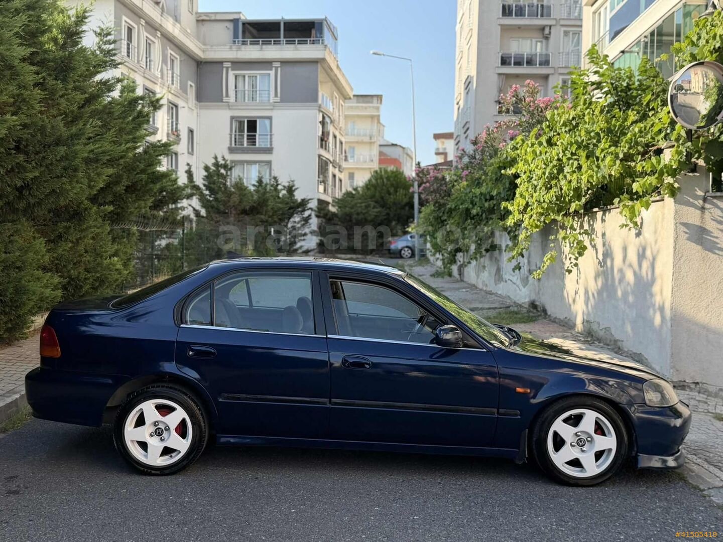 Galeriden Honda Civic 1.6 i ES 2000 Model İstanbul 320.000 km Mavi 4