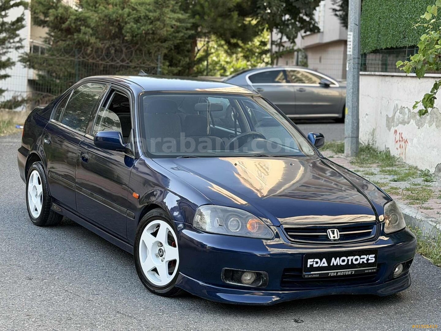 Galeriden Honda Civic 1.6 i ES 2000 Model İstanbul 320.000 km Mavi 2