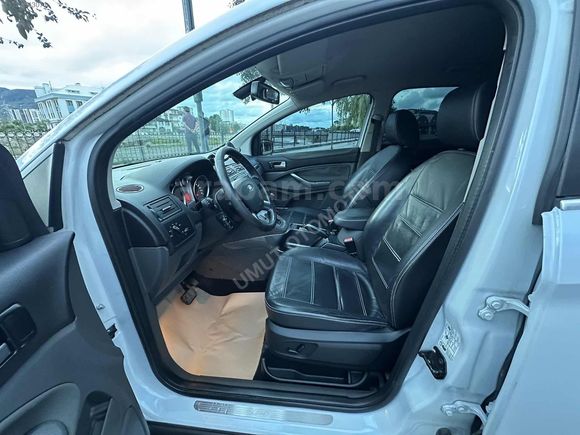 UMUT OTOMOTİV'DEN 195.000KM'DE BAKIMLI FORD KUGA