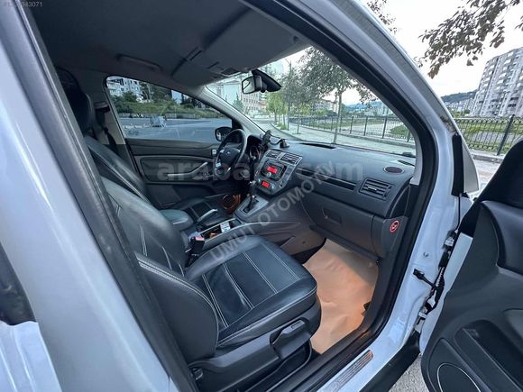 UMUT OTOMOTİV'DEN 195.000KM'DE BAKIMLI FORD KUGA
