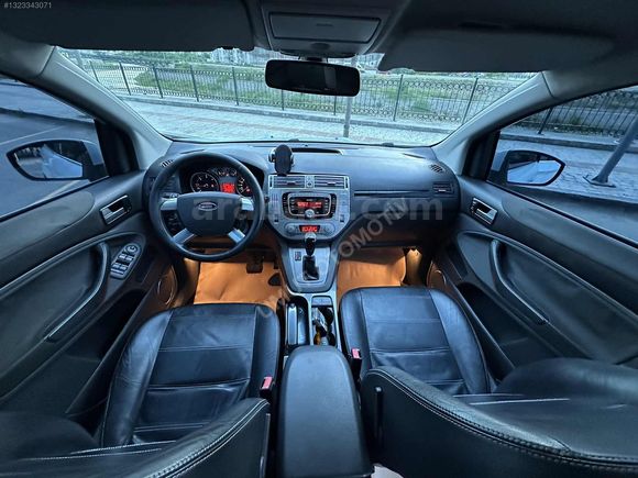 UMUT OTOMOTİV'DEN 195.000KM'DE BAKIMLI FORD KUGA