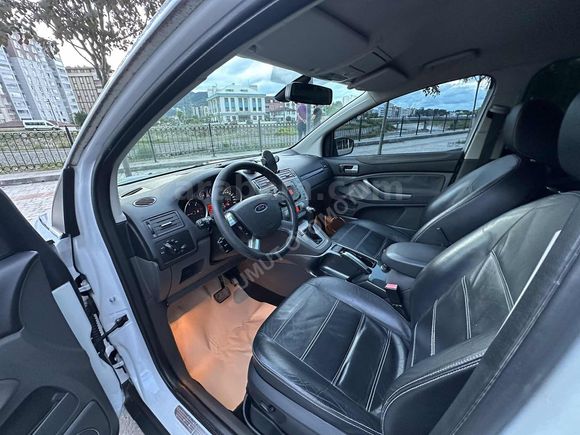 UMUT OTOMOTİV'DEN 195.000KM'DE BAKIMLI FORD KUGA