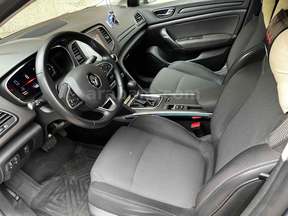 Sahibinden Renault Megane 1.3 TCe Touch 2023 Model 