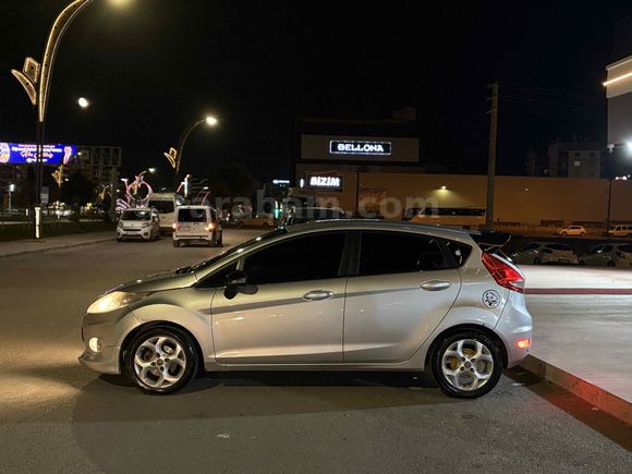 Sahibinden Ford Fiesta 1.4 Titanium X 2011 Model 