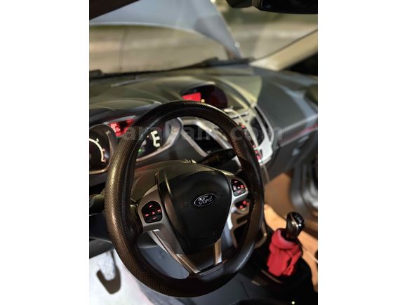 Sahibinden Ford Fiesta 1.4 Titanium X 2011 Model 