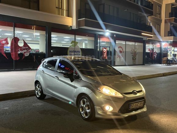 Sahibinden Ford Fiesta 1.4 Titanium X 2011 Model 