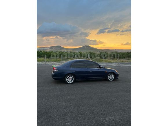 Honda Civic 1.6 VTEC ES 2002 takasa acik  l