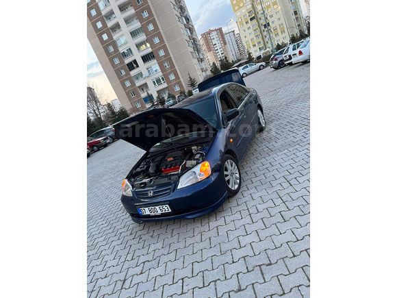 Honda Civic 1.6 VTEC ES 2002 takasa acik  l