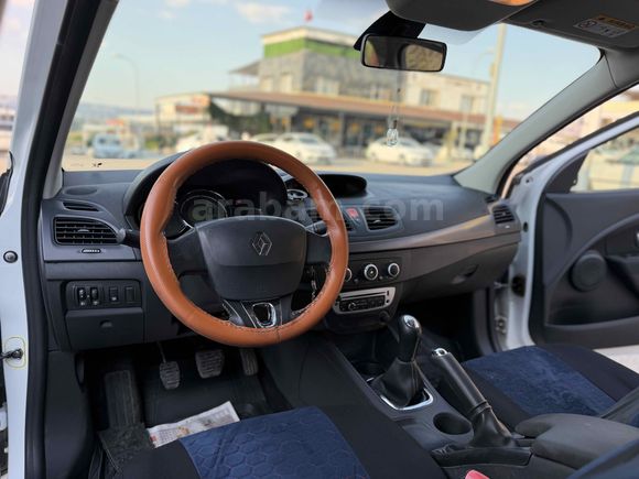  Beyaz kelebek Fluence 1.5 dCi Touch 2015 Model Şanlıurfa