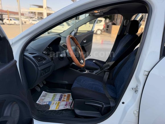  Beyaz kelebek Fluence 1.5 dCi Touch 2015 Model Şanlıurfa