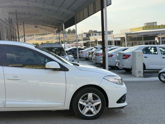  Beyaz kelebek Fluence 1.5 dCi Touch 2015 Model Şanlıurfa