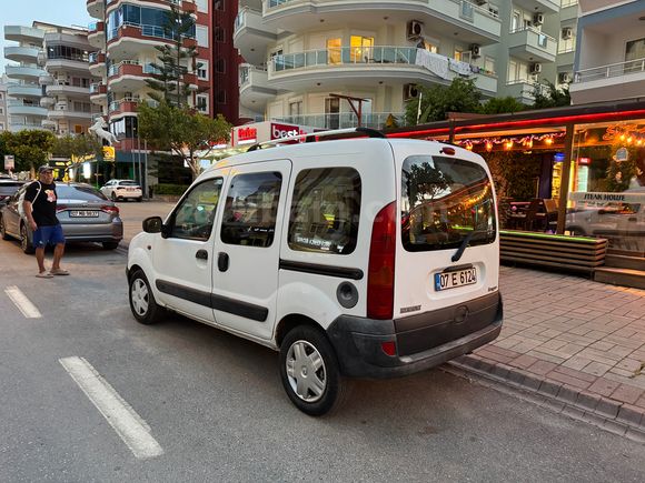 Sahibinden Renault Kangoo Multix 1.5 dCi Expression 2005 Model 
