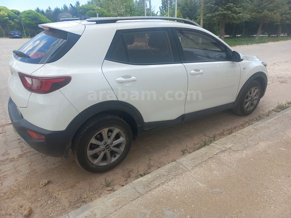 Sahibinden Kia Stonic 1.4 MPI Cool 2022 Model 