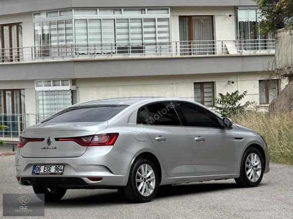 2019 MODEL RENAULT MEGAN 1,5 BLUE DCİ TOUCH PAKET BAKIMLI