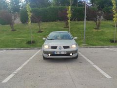 Sahibinden Renault Megane 1.6 Dynamique 2004 Model  225.000 km Gri Aile Aracı