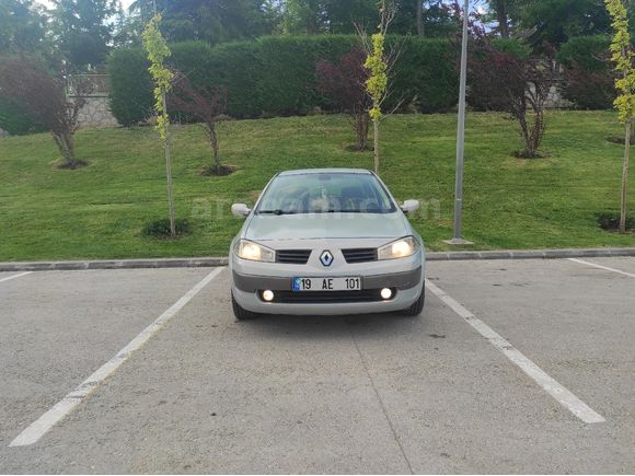 Sahibinden Renault Megane 1.6 16 Valf Aile Aracı