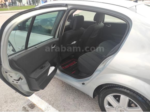 Sahibinden Renault Megane 1.6 16 Valf Aile Aracı