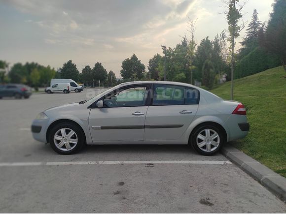 Sahibinden Renault Megane 1.6 16 Valf Aile Aracı