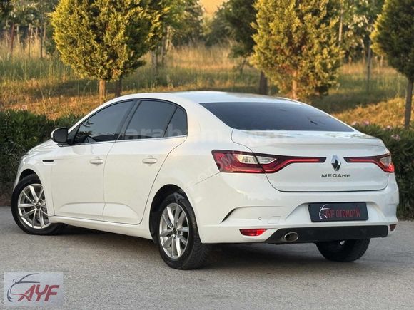 2020 MODEL MEGANE 1.5 DİZEL OTOMATİK 158 BİN KM DE TOUCH
