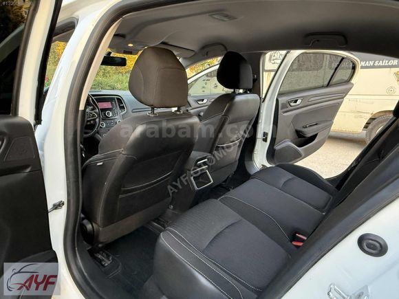 2020 MODEL MEGANE 1.5 DİZEL OTOMATİK 158 BİN KM DE TOUCH