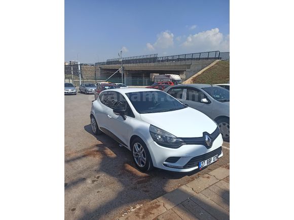 Sahibinden Renault Clio 1.5 dCi Joy 2017 Model  215.000 km Beyaz