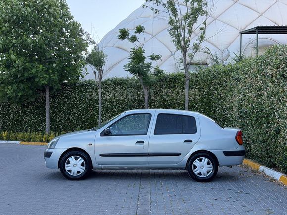Sahibinden Renault Clio 1.4 Authentique 2002 Model