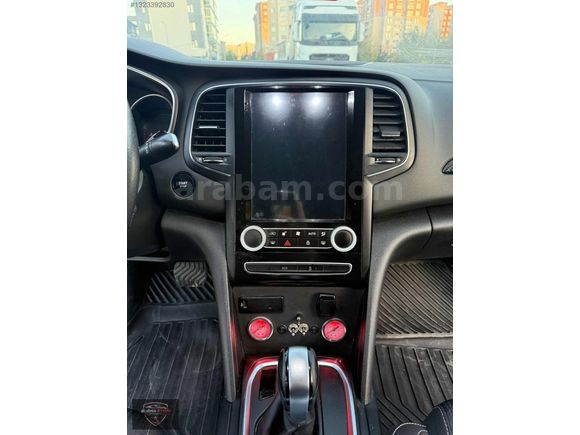 RENAULT MEGANE 4 1.5 BLUE DCI TOUCH