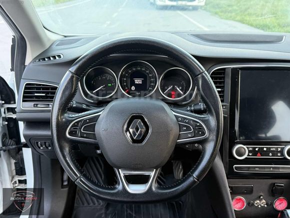 RENAULT MEGANE 4 1.5 BLUE DCI TOUCH